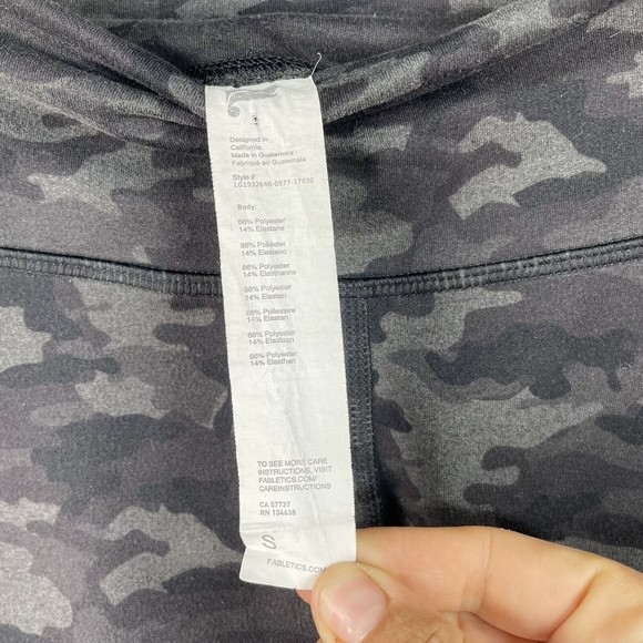 Fabletics High-Waisted Printed Charcoal Camo Print Size Small EUC - Picture 3 of 7